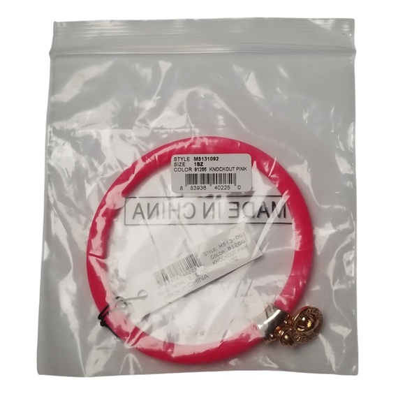 Marc by Marc Jacobs Knockout Pink with Charm‎ Silicone Bangle Bracelet NEW - Picture 5 of 5